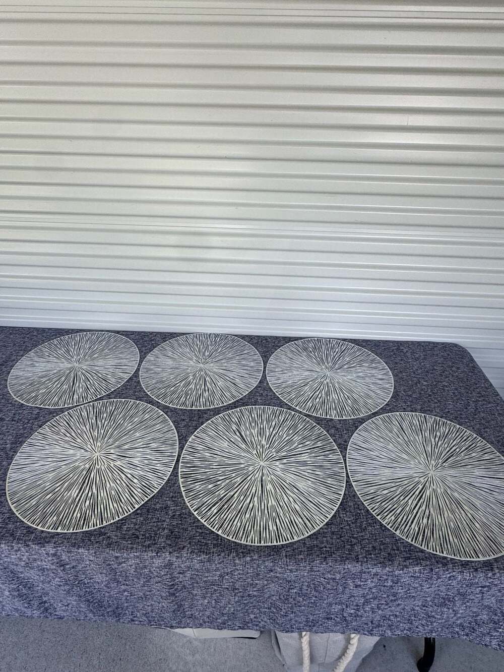 Set of 6 Silver, Round Placemats